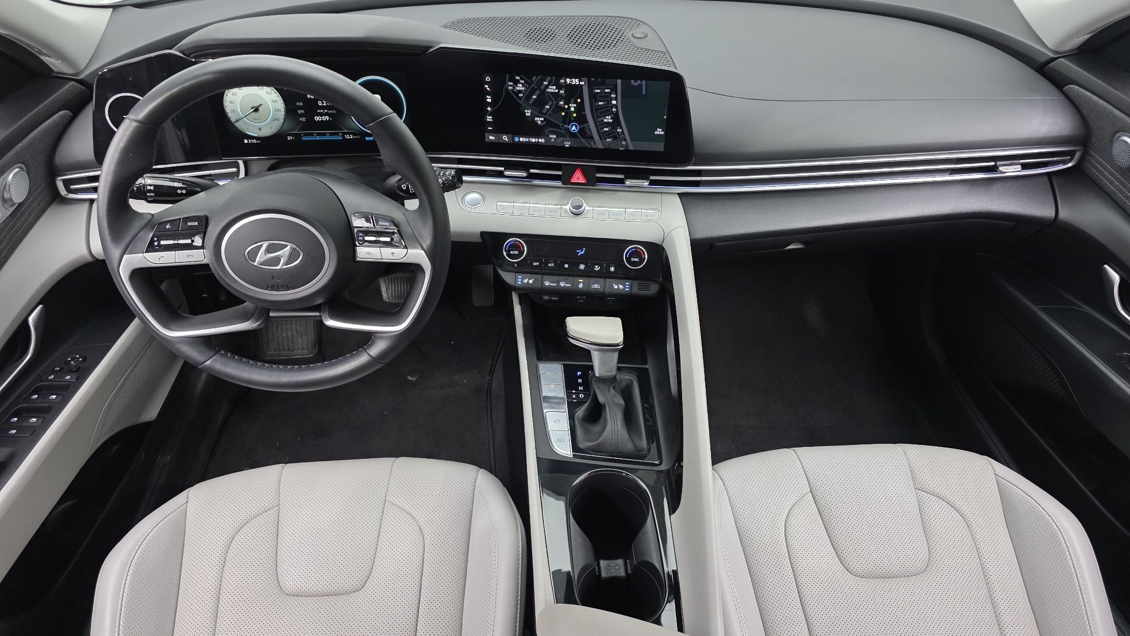 HYUNDAI AVANTE CN7 2021