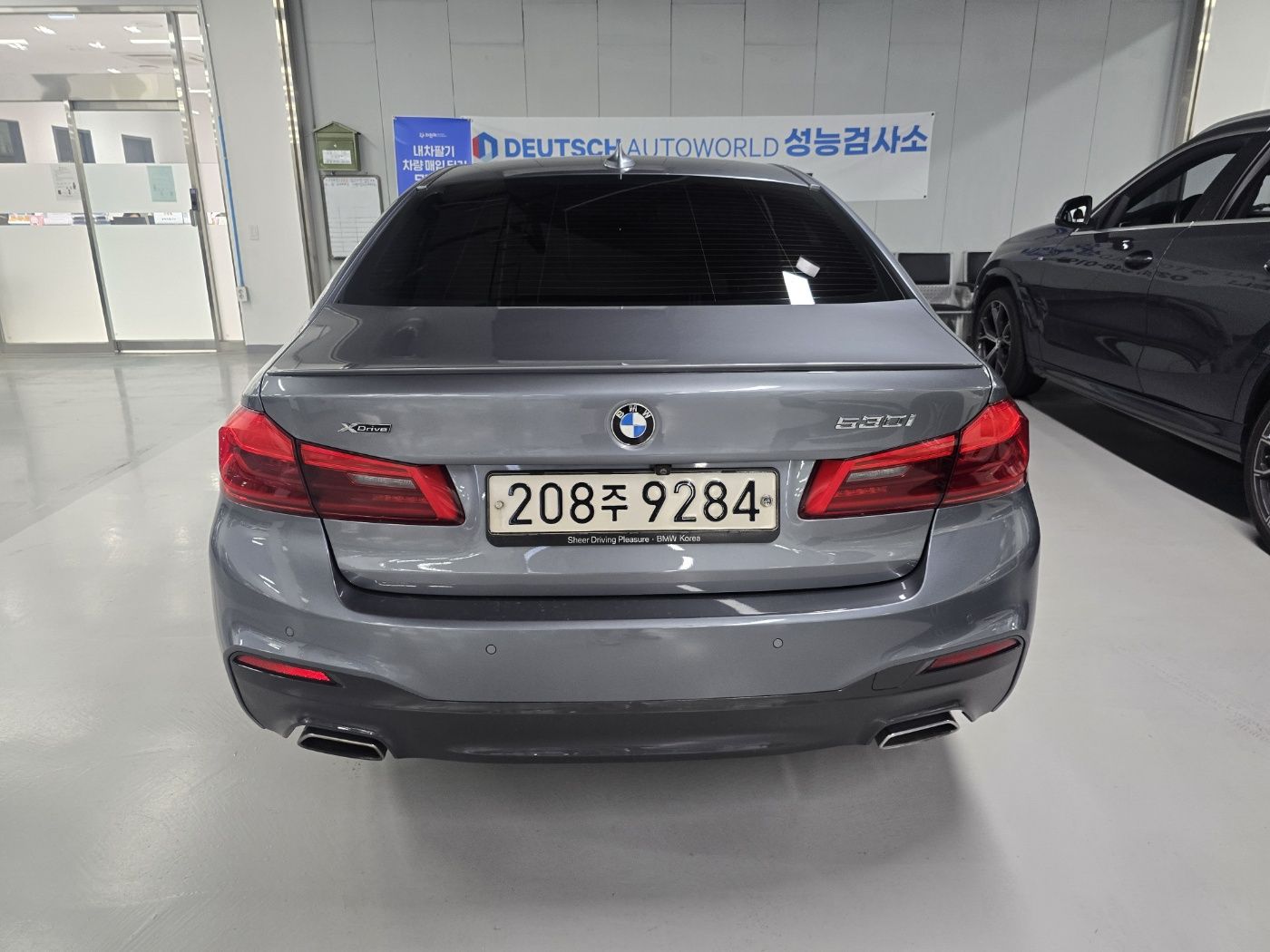 BMW 5-SERIES G30 2018