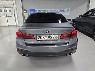 BMW 5-SERIES G30 2018