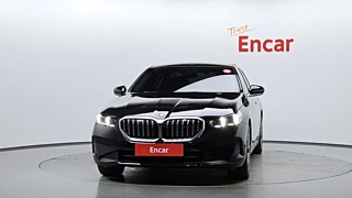 BMW 5-SERIES G60 2023