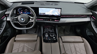 BMW 5-SERIES G60 2023