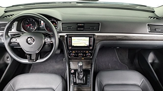 VOLKSWAGEN PASSAT 2018