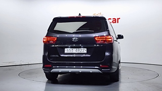 KIA CARNIVAL 2018
