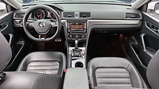 VOLKSWAGEN PASSAT 2016