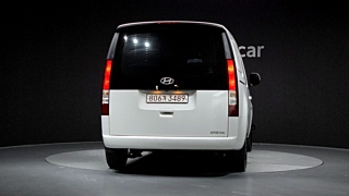 HYUNDAI STARIA 2024