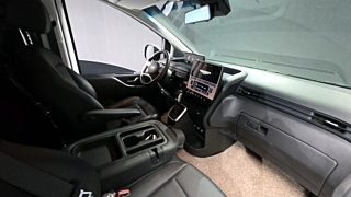 HYUNDAI STARIA 2024