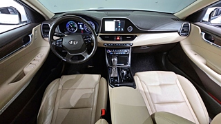HYUNDAI GRANDEUR IG HYBRID 2017
