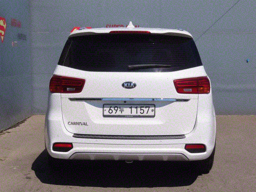 KIA CARNIVAL 2018