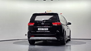 KIA CARNIVAL 2017