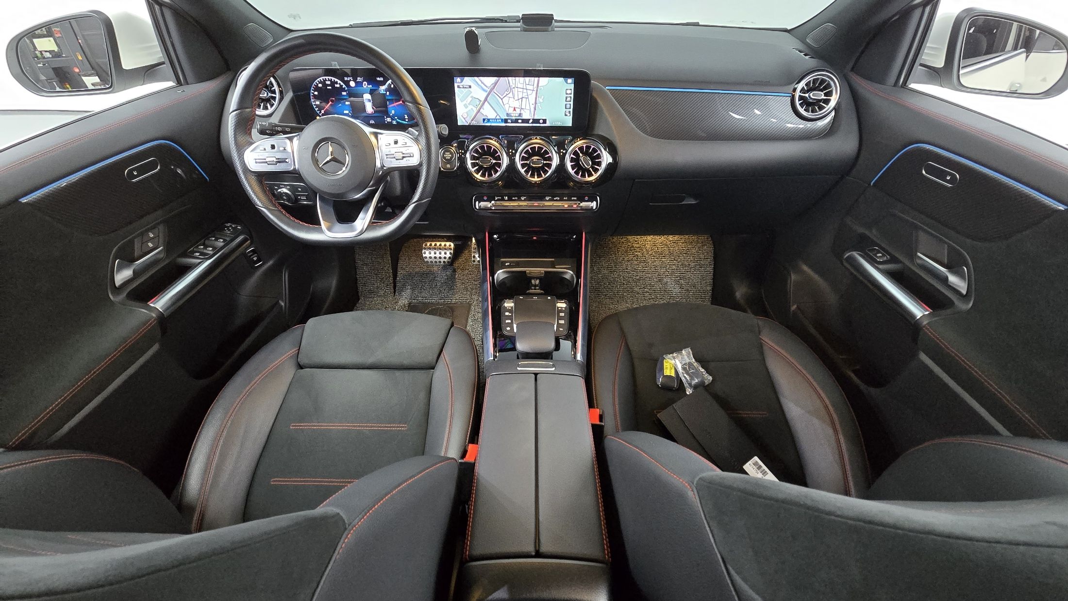 MERCEDES BENZ GLA-CLASS H247 2022