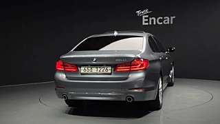 BMW 5-SERIES G30 2018