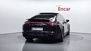 PORSCHE PANAMERA 971 2023