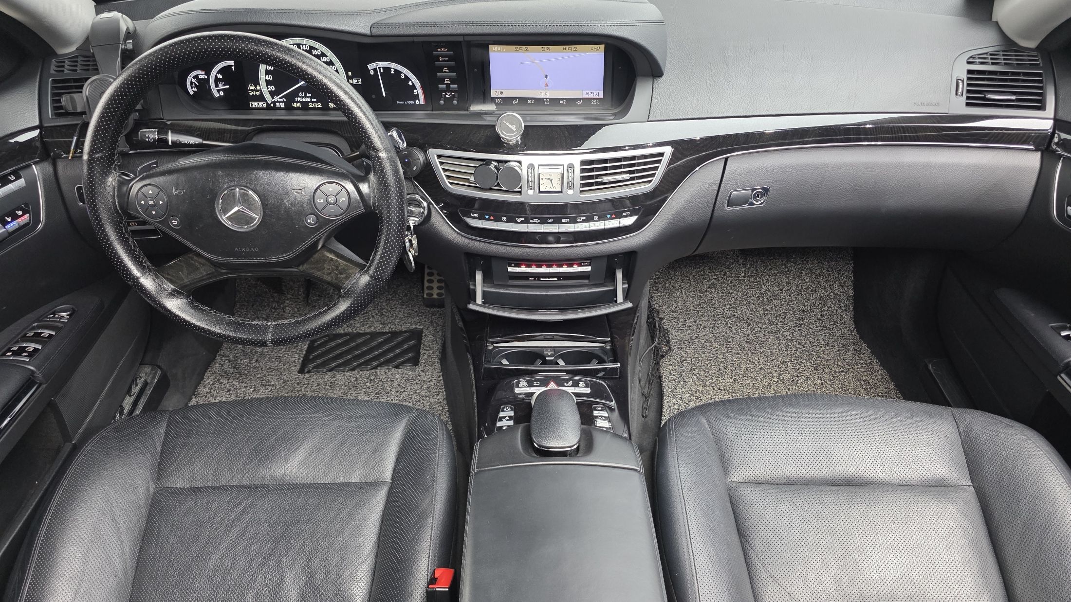 MERCEDES BENZ S-CLASS W221 2012
