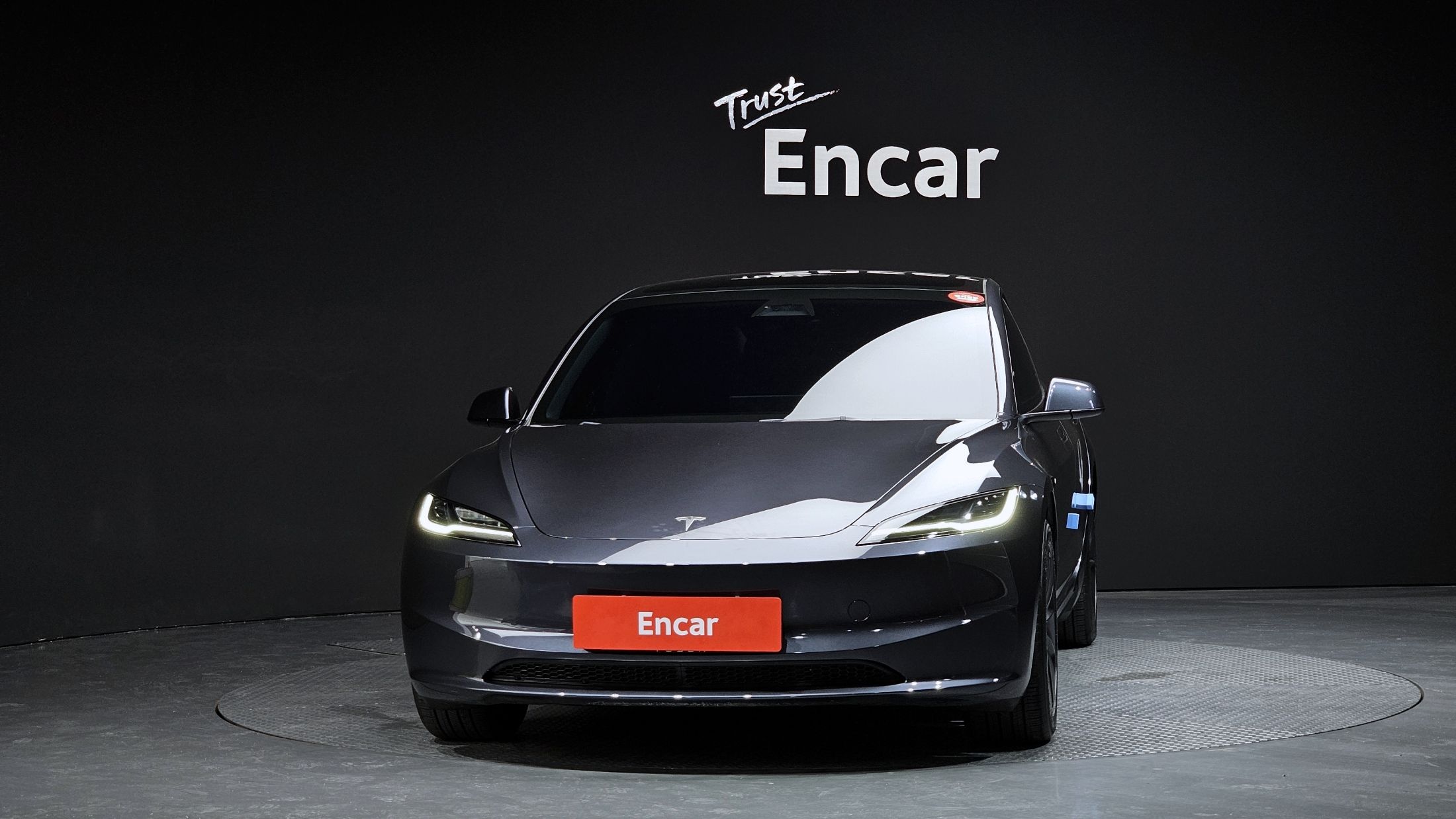 TESLA MODEL 3 2025