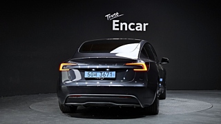 TESLA MODEL 3 2025