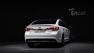 HYUNDAI LF SONATA HYBRID 2016