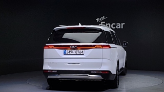 KIA CARNIVAL 2023