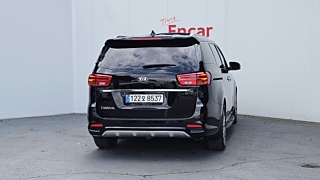 KIA CARNIVAL 2018