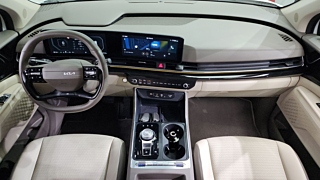 KIA CARNIVAL 2025