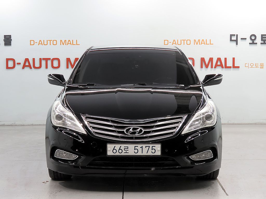 HYUNDAI GRANDEUR HG 2012