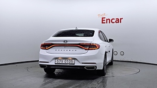 HYUNDAI GRANDEUR IG 2016