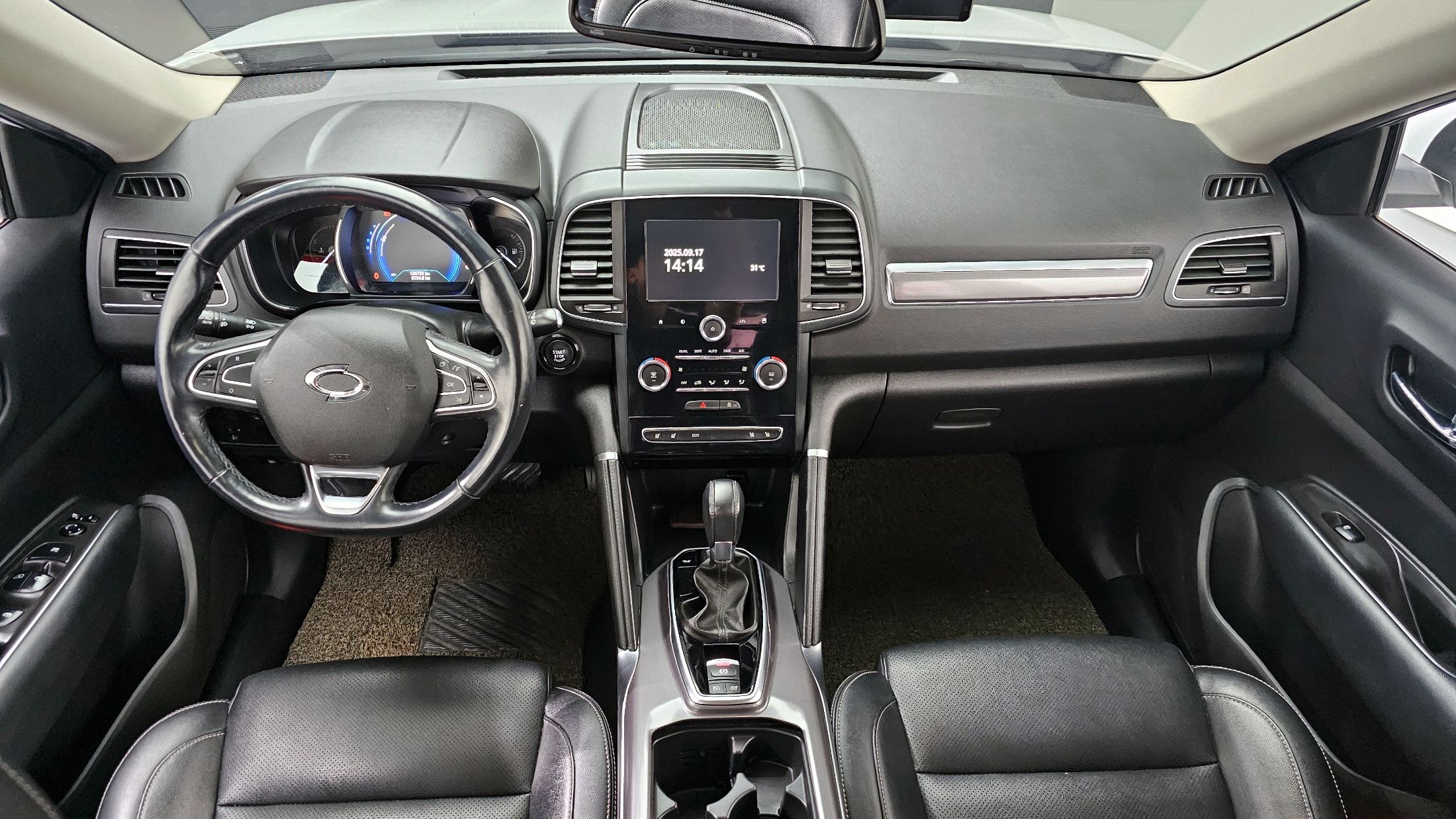 SAMSUNG QM6 2018