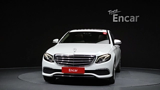 MERCEDES BENZ E-CLASS W213 2017