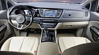 KIA CARNIVAL 2017