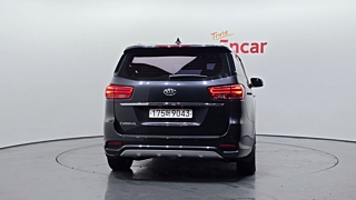 KIA CARNIVAL 2018