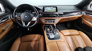 BMW 7-SERIES G11 2018