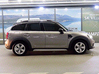 MINI COUNTRYMAN COOPER D 2018