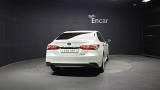 TOYOTA CAMRY XV70 2020