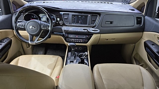 KIA CARNIVAL 2018