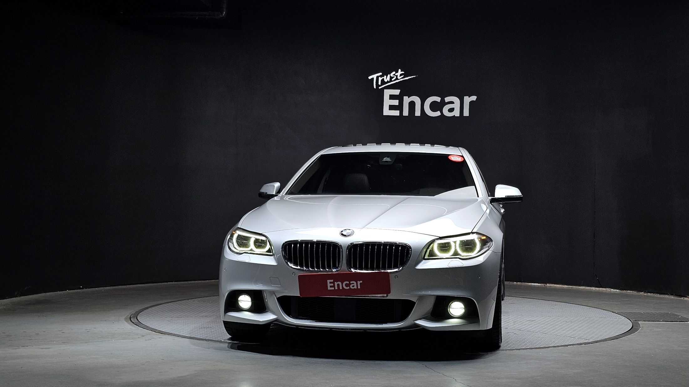 BMW 5-SERIES F10 2016