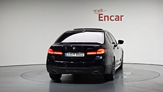 BMW 5-SERIES G30 2021