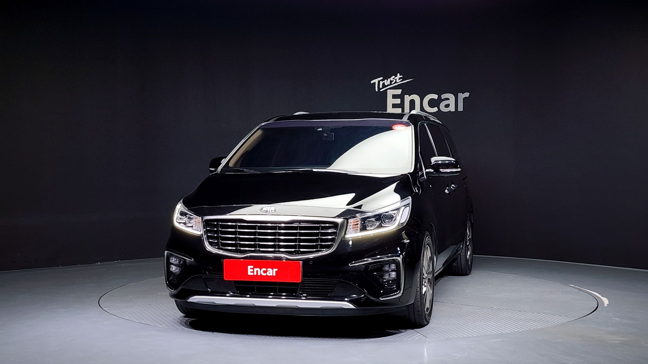 KIA CARNIVAL 2018