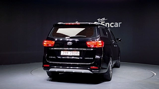 KIA CARNIVAL 2018