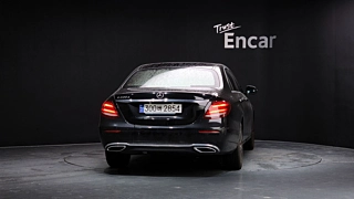MERCEDES BENZ E-CLASS W213 2020
