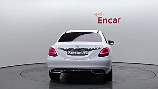 MERCEDES BENZ C-CLASS W205 2021