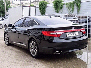 HYUNDAI GRANDEUR HG 2016