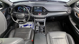 HYUNDAI GRANDEUR IG HYBRID 2017
