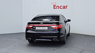HYUNDAI GRANDEUR HG 2016
