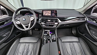 BMW 5-SERIES G30 2019