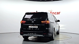 KIA CARNIVAL 2018