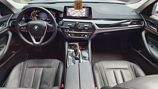 BMW 5-SERIES G30 2019