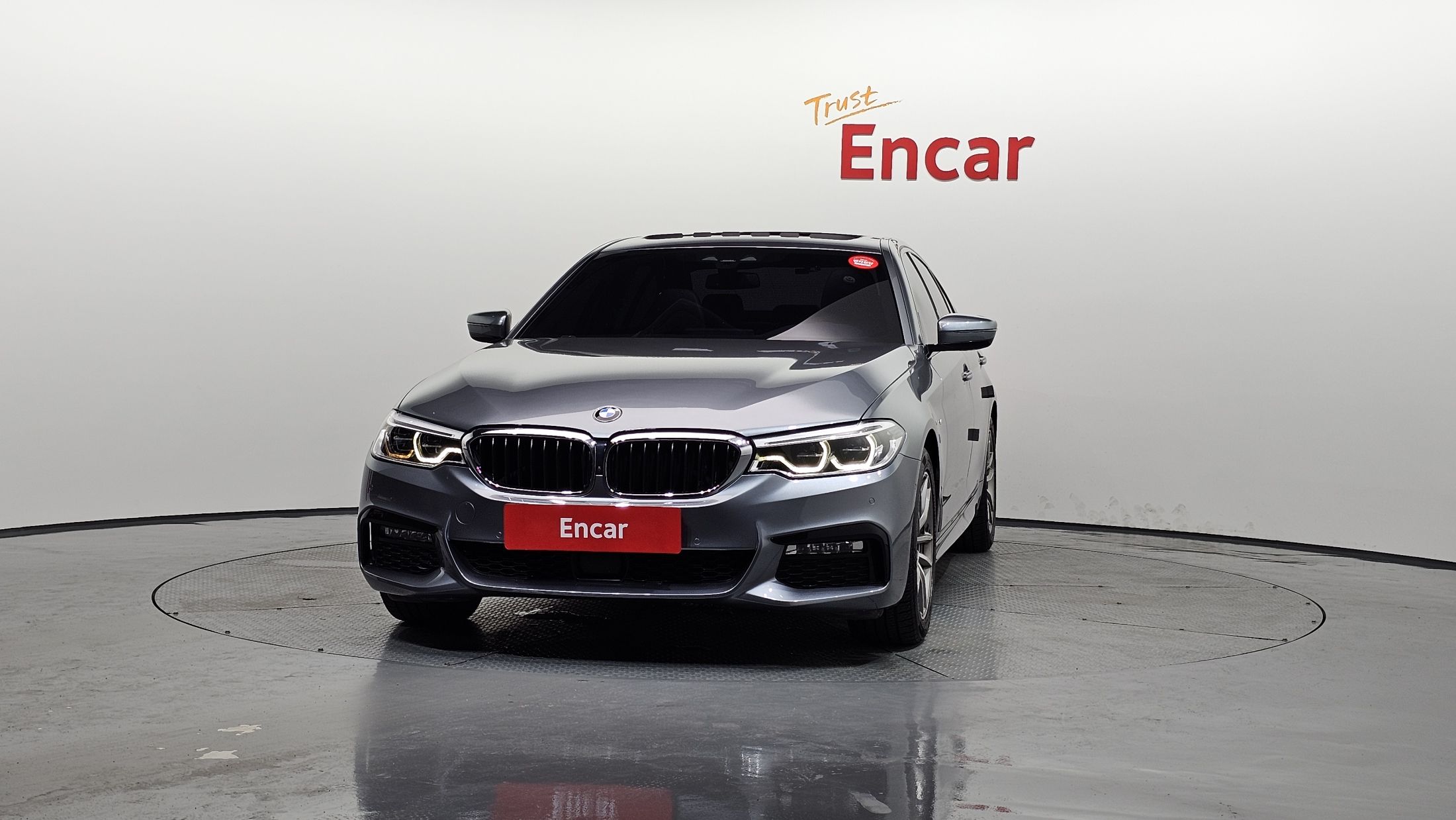BMW 5-SERIES G30 2017