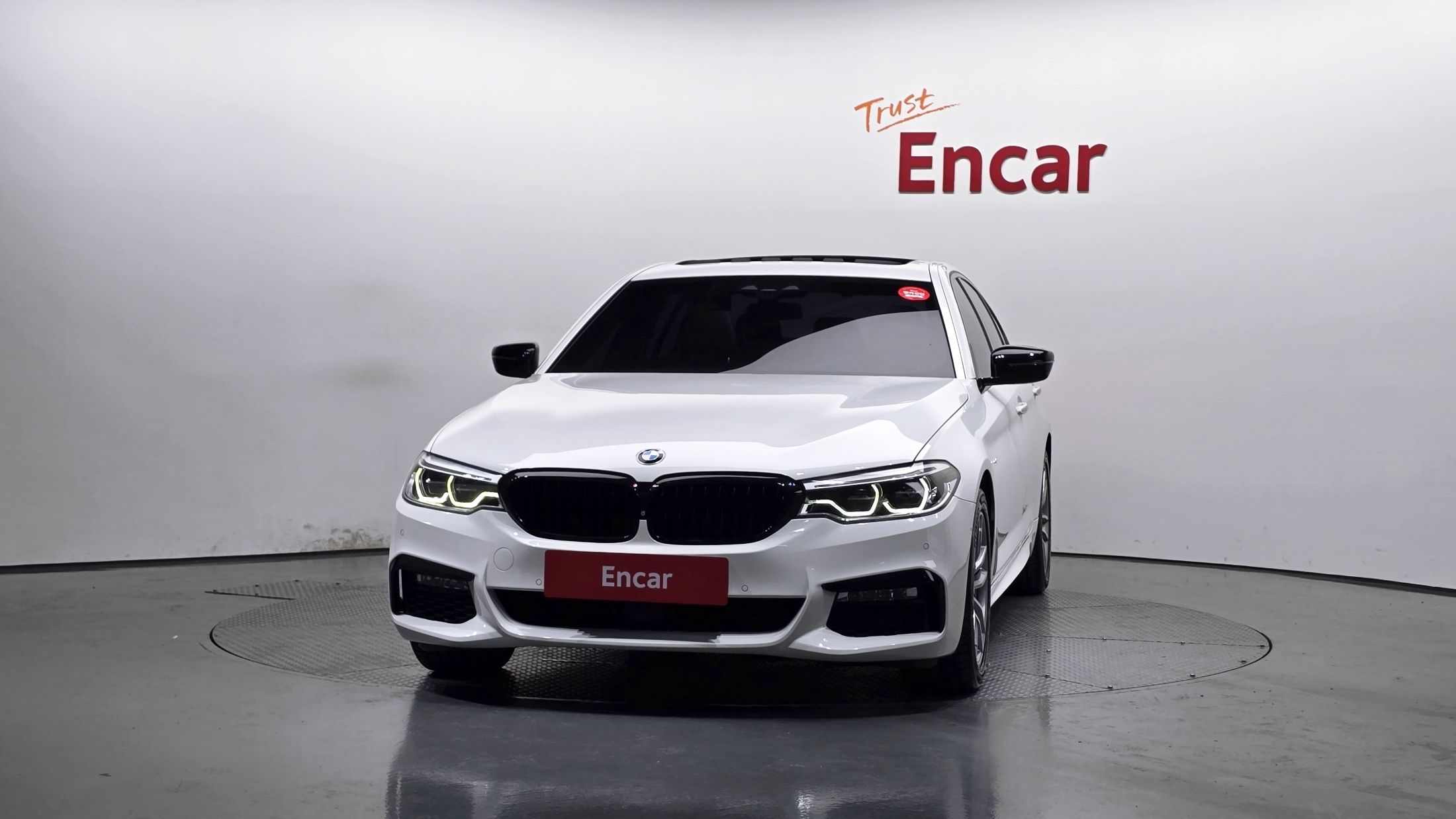 BMW 5-SERIES G30 2017