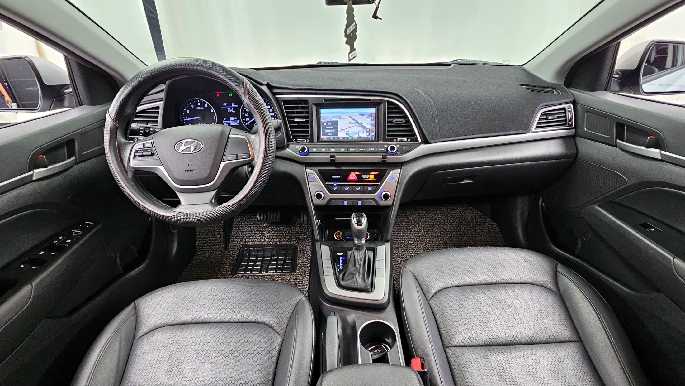 HYUNDAI AVANTE AD 2016