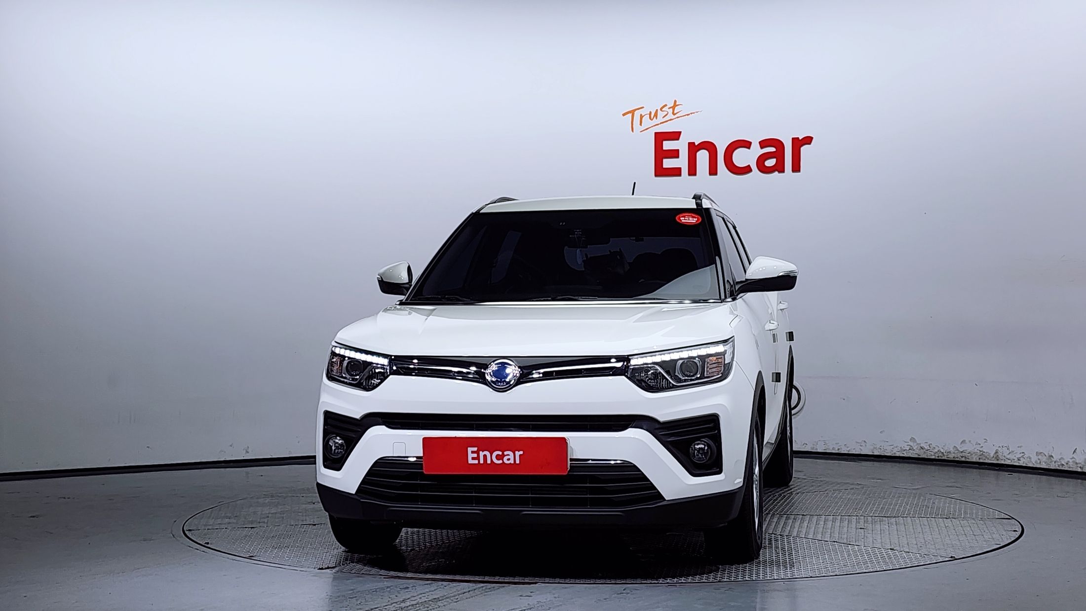 SSANGYONG TIVOLI VERY NEW 2019