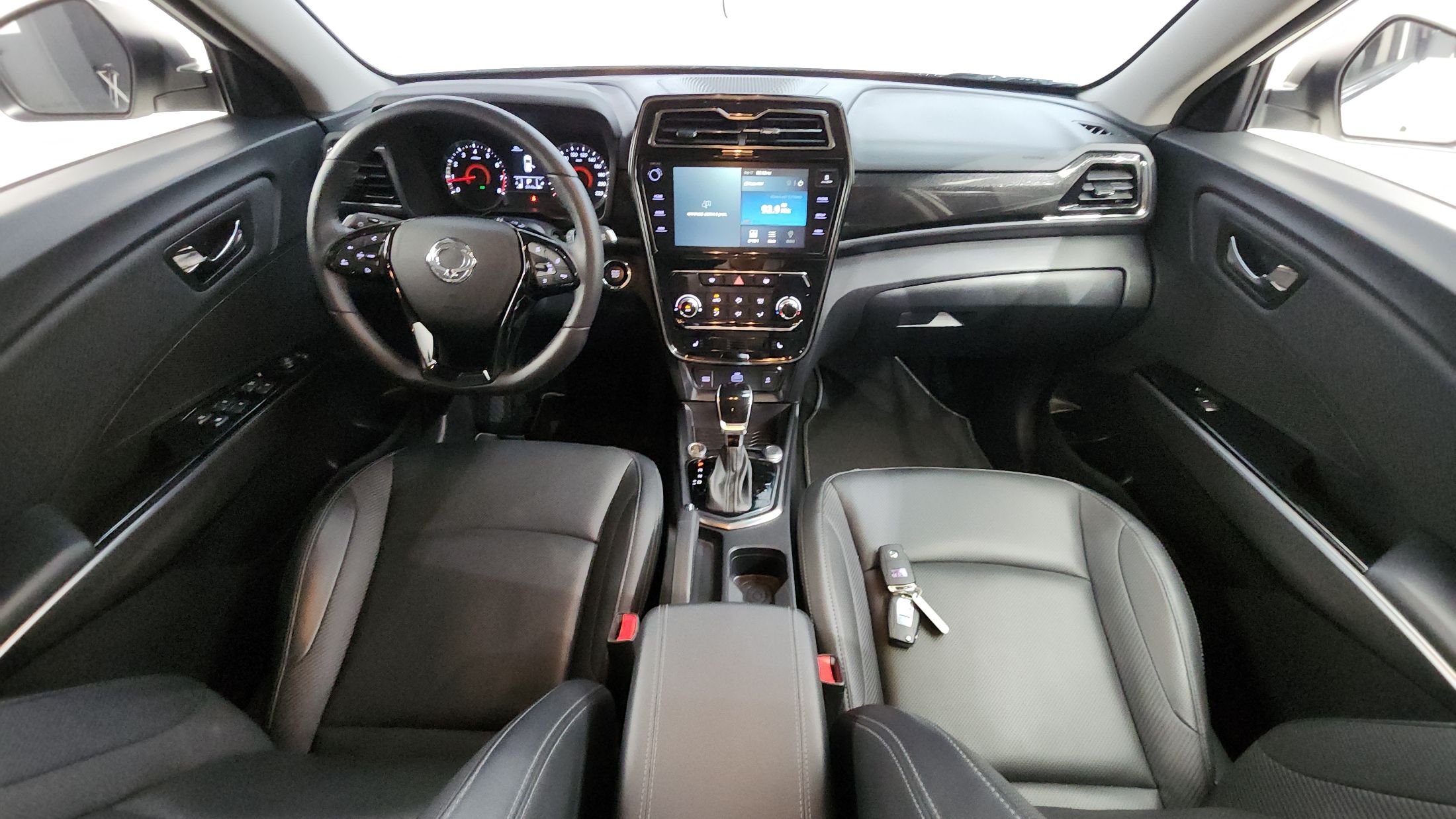 SSANGYONG TIVOLI VERY NEW 2019